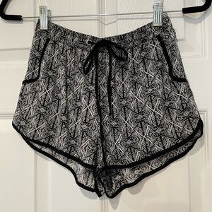 Black and White Patterned Women's Shorts